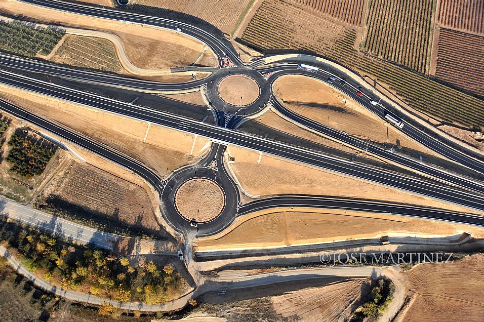 Rotondas autopista navarra.